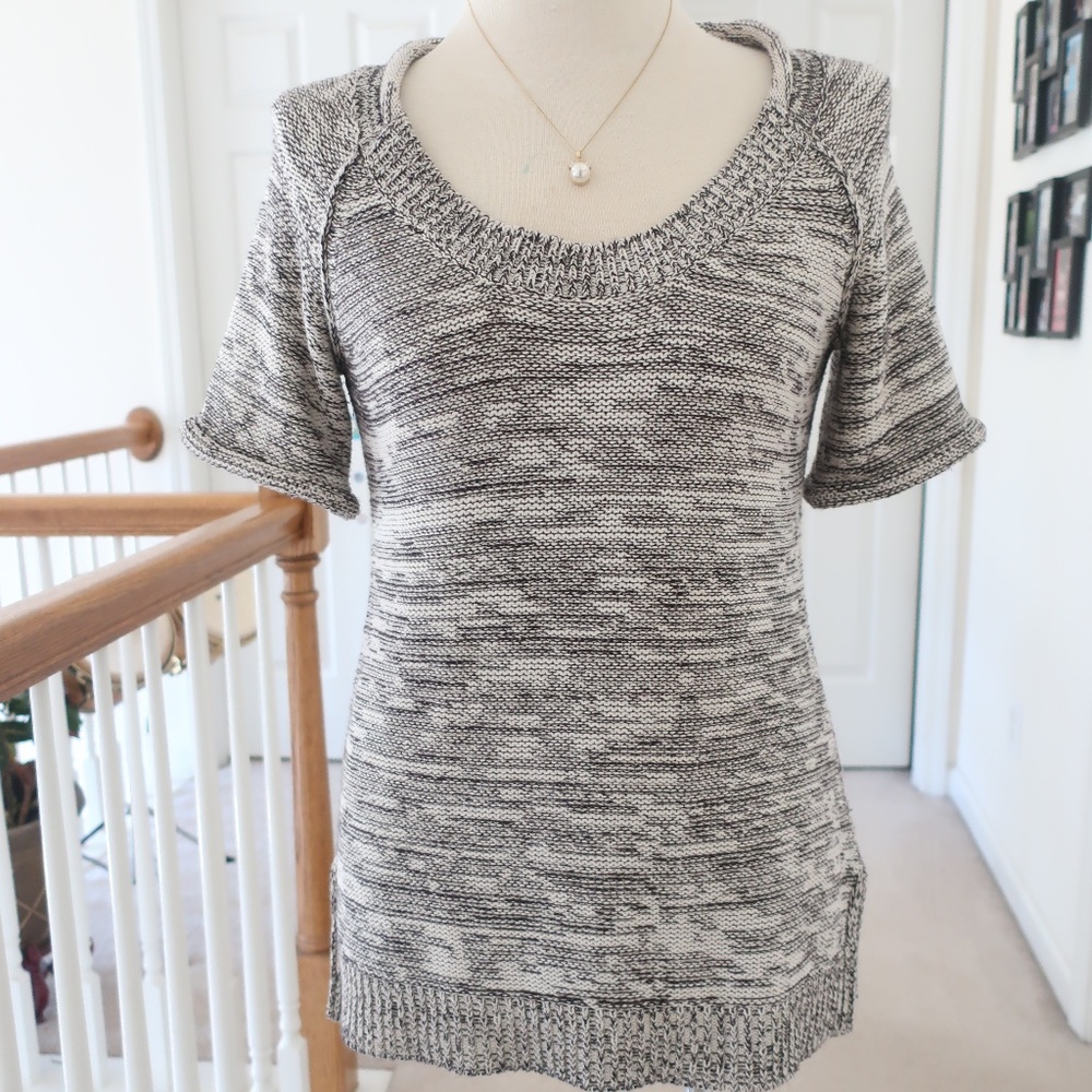 CAbi Marled black white short sleeve tunic sweater